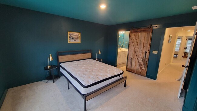 Building Photo - 3 Bed, 2.5 Bath Townhome Available in Travelers Rest