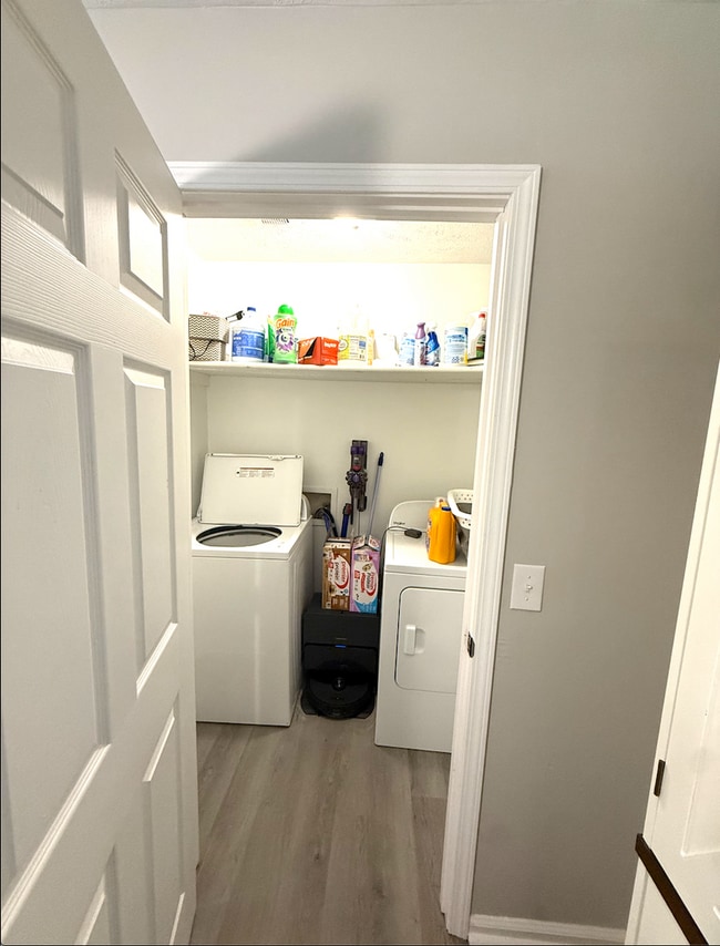 Building Photo - Beautiful 4 Bedroom Home with Bonus Room – $1650.00/Month