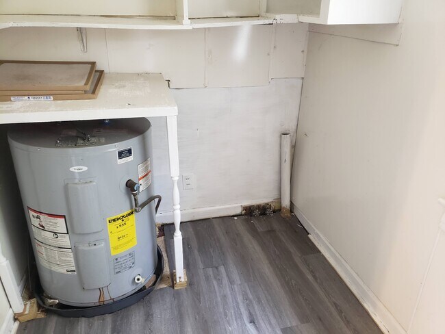 Building Photo - 2291 N Highway 101