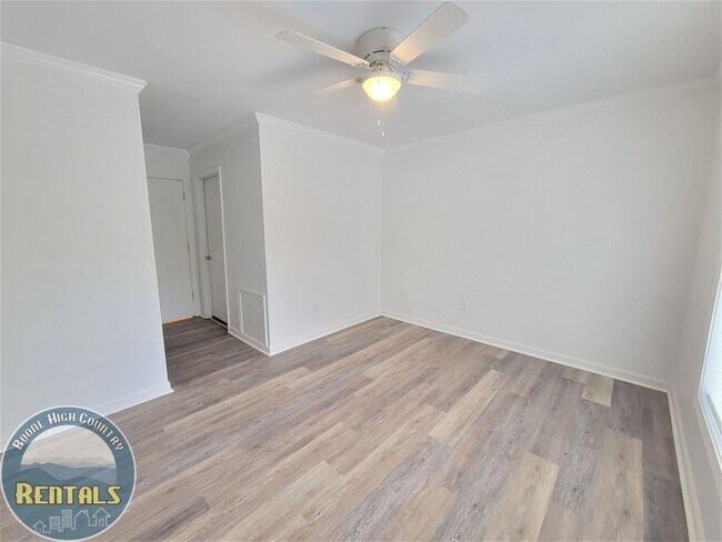 Building Photo - 186 Grandfather Farms Rd