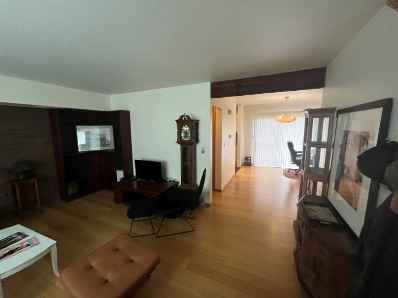 Primary Photo - 3334 34th St