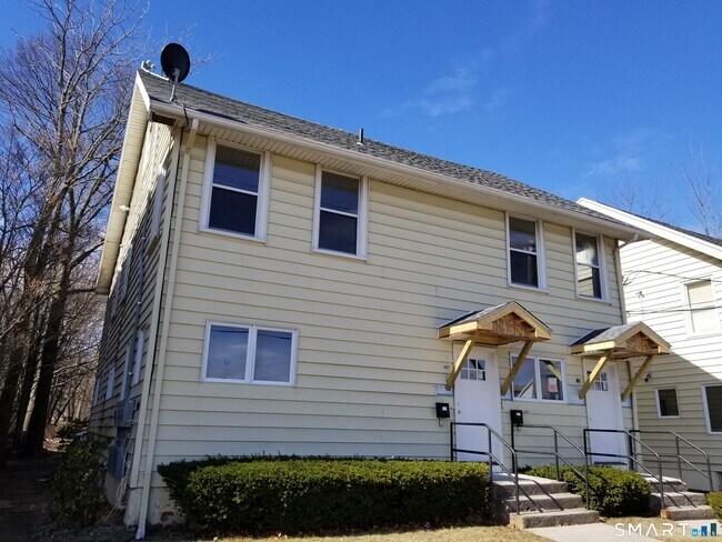 Building Photo - 736 Savin Ave