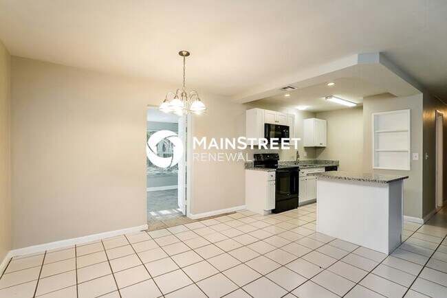 Building Photo - 3 Bedroom Pet-Friendly Home in Cape Coral,...