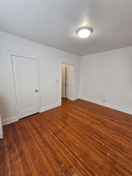 Building Photo - 3807 2nd Ave S