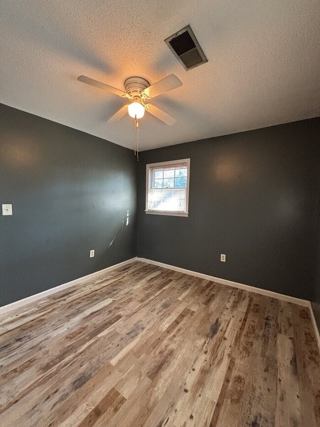 Building Photo - 4411 Donwood Dr