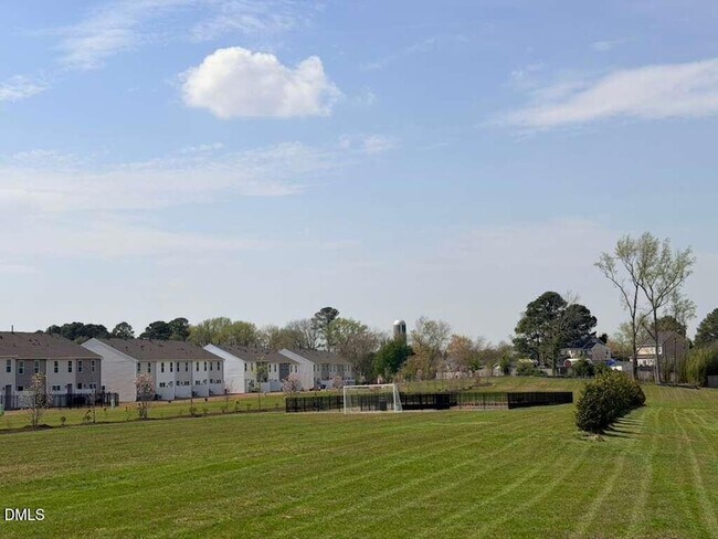 Building Photo - 109 Pantaneiro Wy