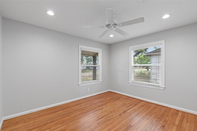Building Photo - 6413 Remlap St