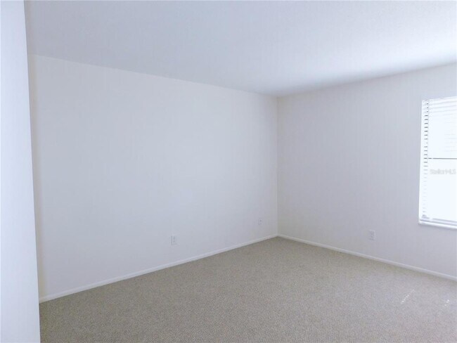 Building Photo - 204 Caryl Way