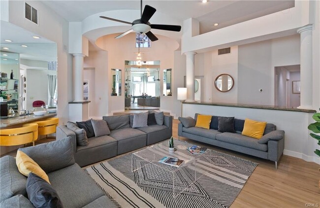 Building Photo - 54015 Southern Hill