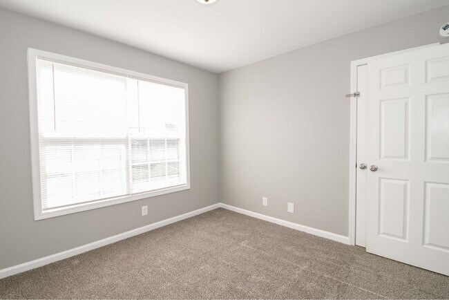 Building Photo - 3836 Man O War Blvd