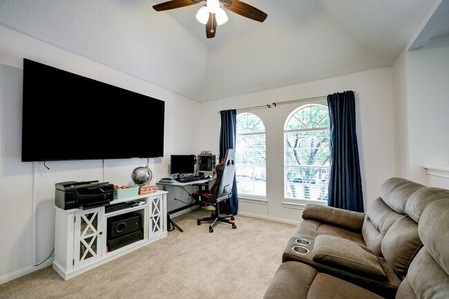 Building Photo - 13710 Wheatbridge Dr