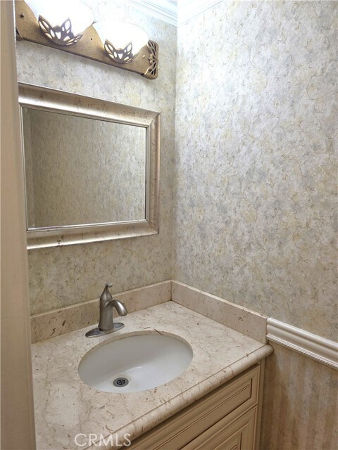 Building Photo - 388 Fallingstar