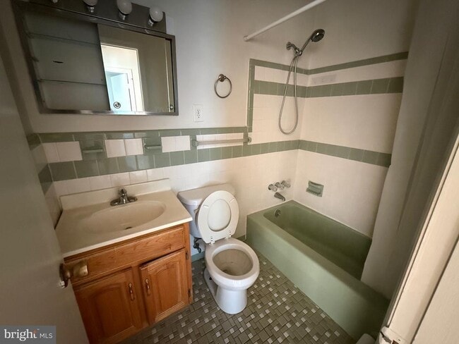 Building Photo - 1667 Monroe Bay Cir