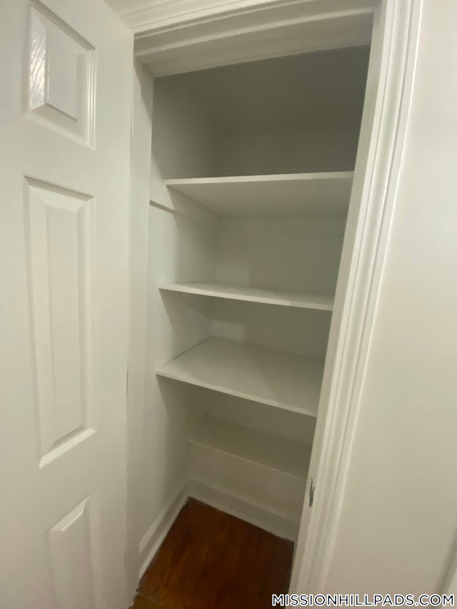 Building Photo - 184 Walnut Ave