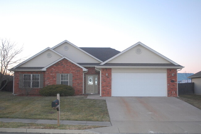 Primary Photo - 5007 Craydon Dr