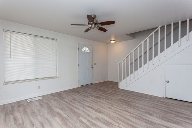 Building Photo - JM-Cram***