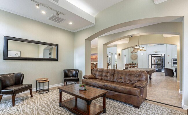 Building Photo - 16013 S Desert Foothills Pkwy