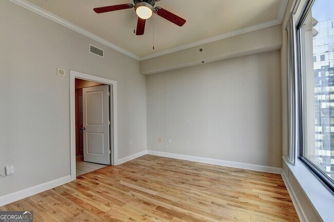 Building Photo - 3445 N Stratford Rd NE