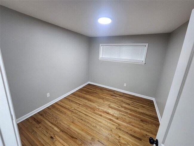 Building Photo - 1181 Starline Dr