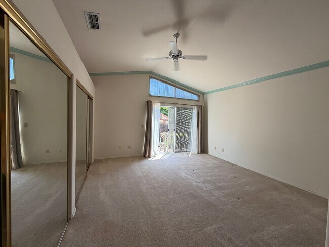 Building Photo - 625 Fox Hollow Way