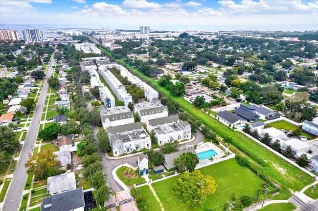 Building Photo - 4529 Bay Spring Ct