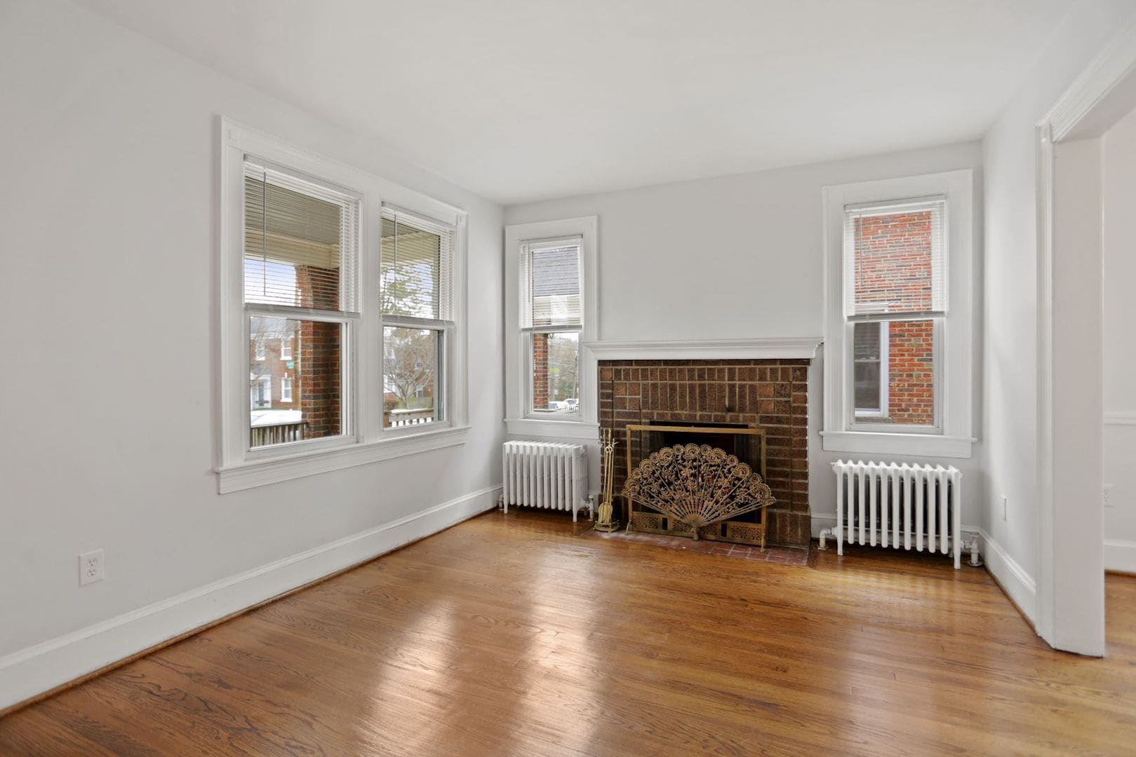 Building Photo - 4312 10th St NE