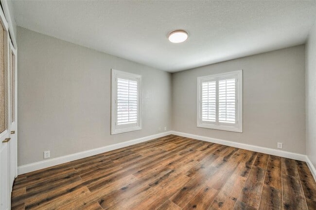 Building Photo - Colorado Street