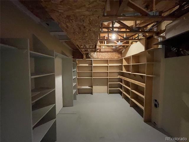 Building Photo - 954 Oakwood Dr