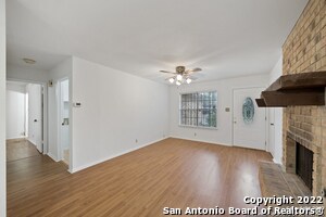 Building Photo - 9438 Valley Dale St