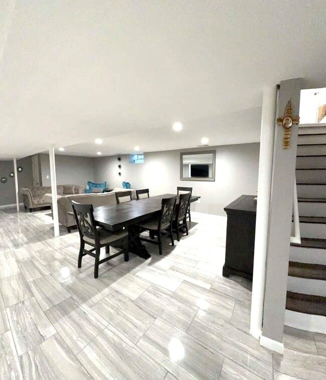 Building Photo - 8001 N Elmore St