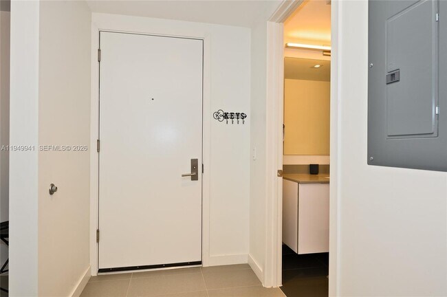 Building Photo - 1600 NE 1st Ave