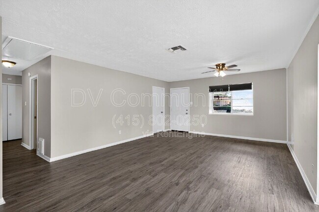 Building Photo - 7922 Coolgrove Dr