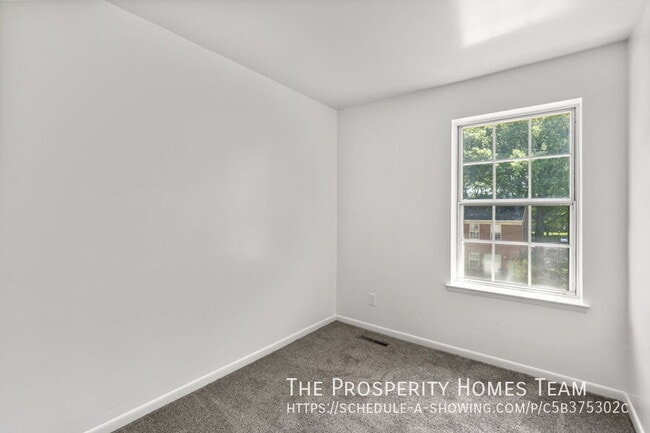 Building Photo - 8774 Tamar Dr