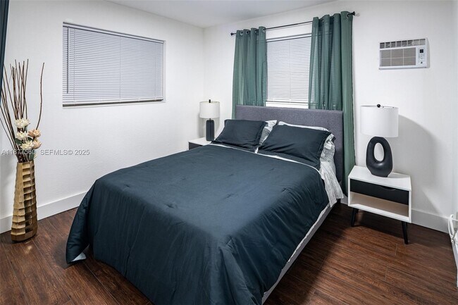 Building Photo - 1373 NE 110th Terrace