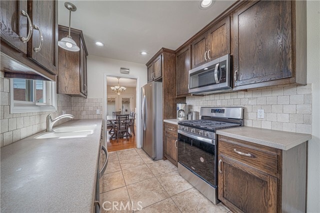 Building Photo - 549 N La Sena Ave