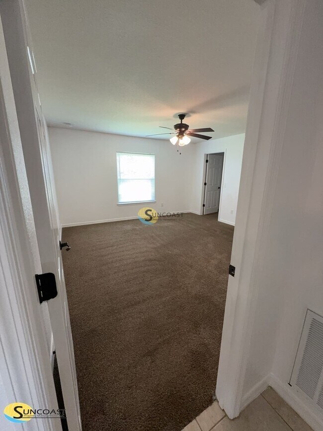 Building Photo - 76 Pine Radial