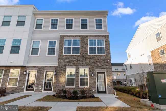 Building Photo - 123 Stoutsburg Blvd