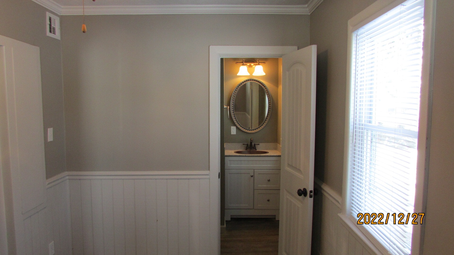 Bath - 2846 W Elm St