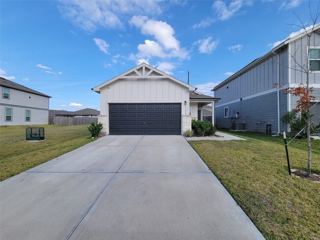 Building Photo - 17986 Plow Beam Dr