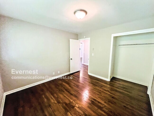Building Photo - 4306 Righton Ln