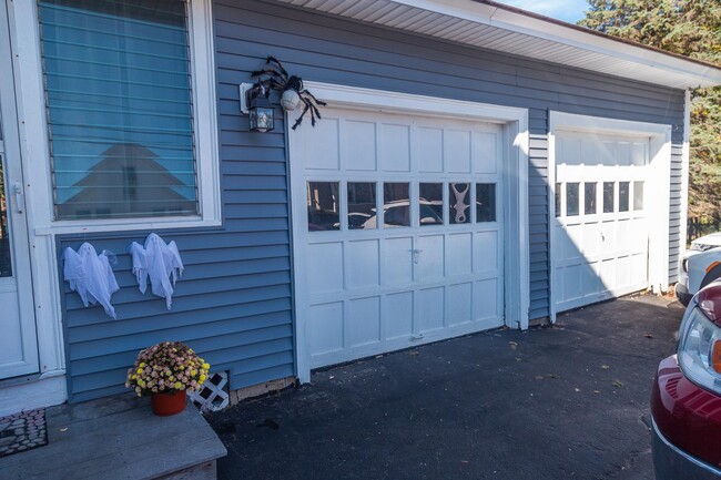 Building Photo - 180 Highland St