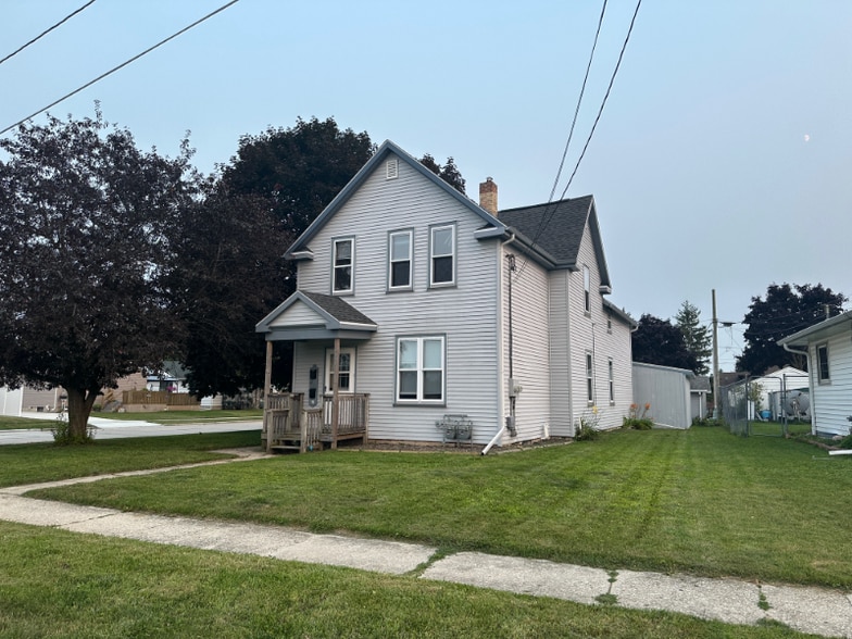 Primary Photo - 3105 Mero St