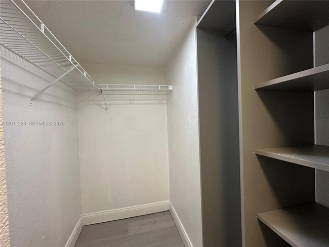 Building Photo - 4215 N University Dr