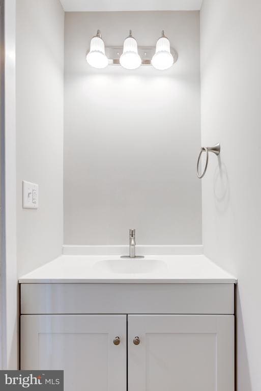 Building Photo - 369 E Hector St