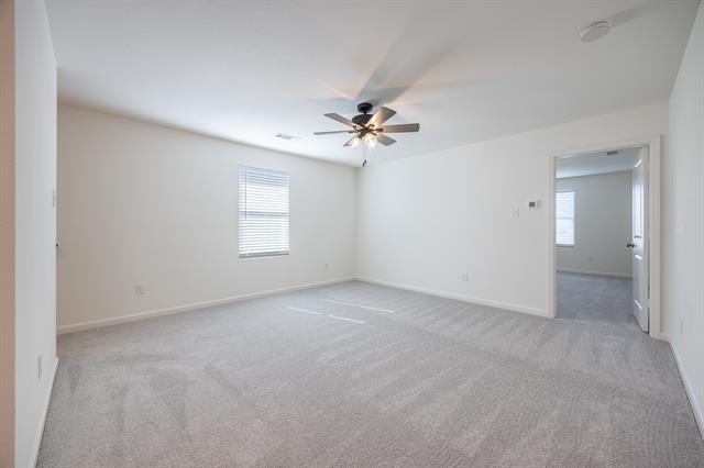 Building Photo - 5953 Sahara Dr