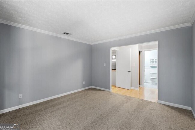 Building Photo - 2045 Brian Way