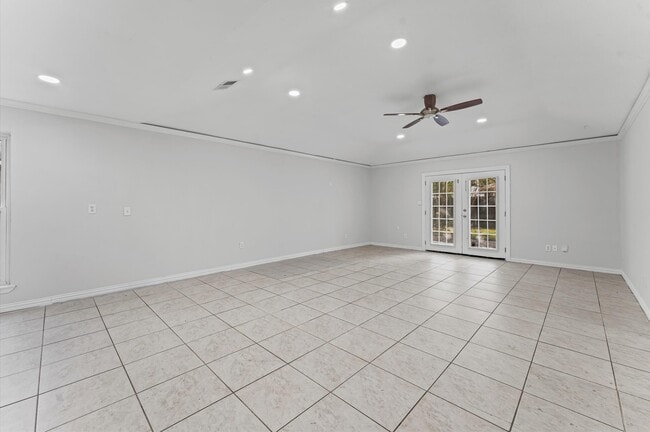 Building Photo - 12319 Campos Dr