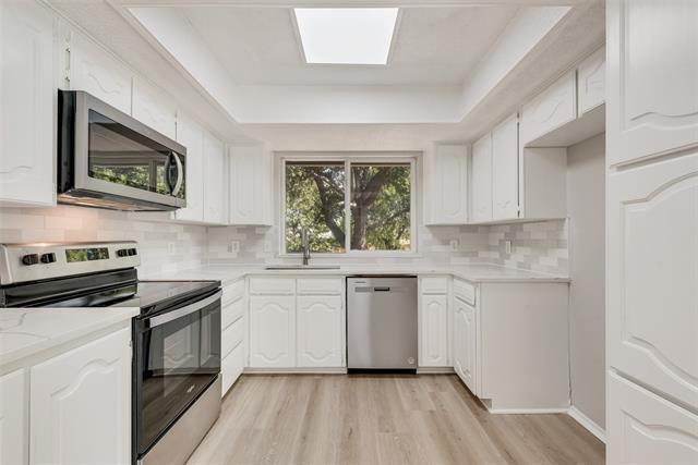 Building Photo - 2709 Typhon Dr