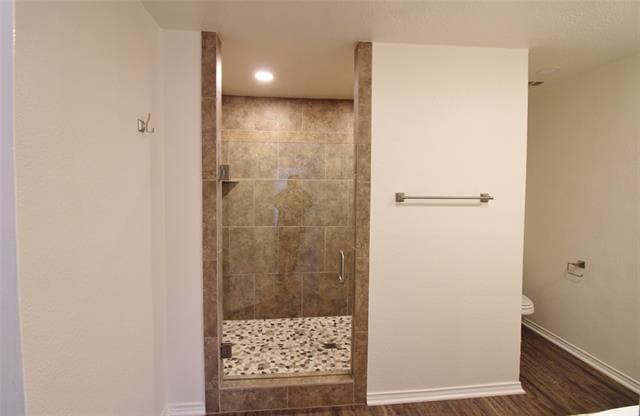 Building Photo - 313 Woodhaven Dr