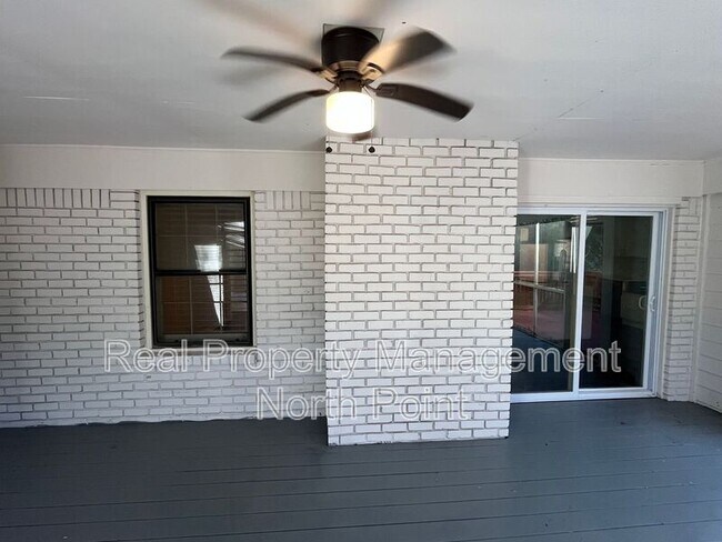 Building Photo - 3434 Palace Ct